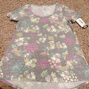 NWT Lularoe Classic Tee
